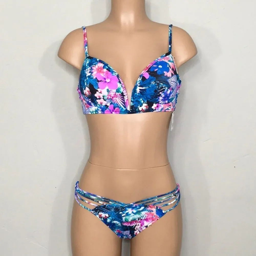 New. Strappy Tropical bra sized bikini set. 34/B-C